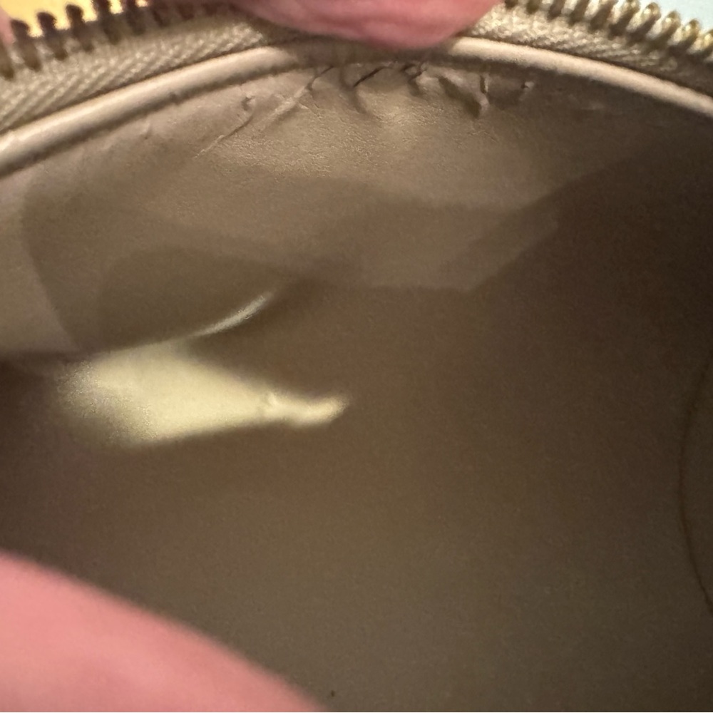 Louis Vuitton Monogram Vernis Bedford Bag - Picture 10 of 11